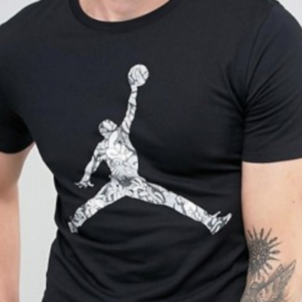Jordan space jam tee